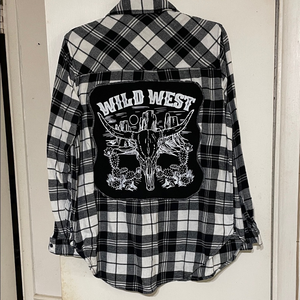 GAP Black and White Plaid Women's Button Down Shirt